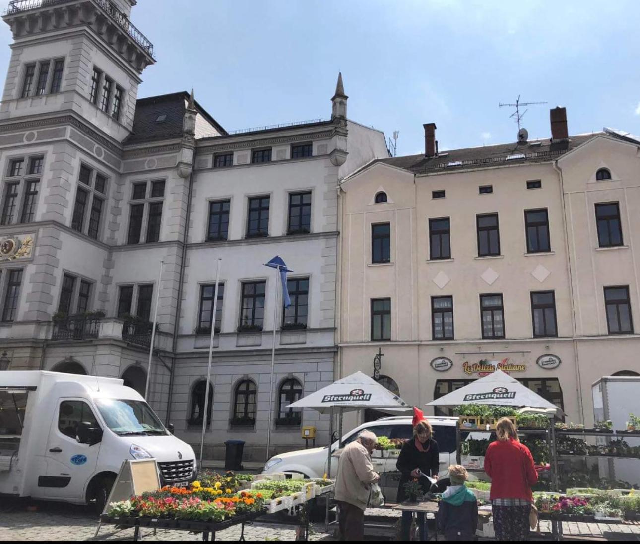 Ein Zimmer Wohnung Am Markt Oelsnitz  المظهر الخارجي الصورة