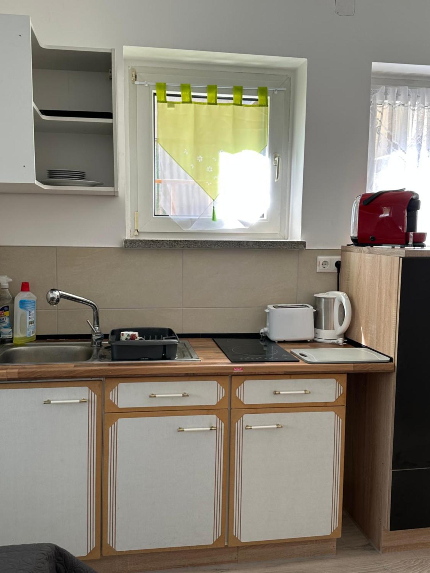 Ein Zimmer Wohnung Am Markt Oelsnitz  المظهر الخارجي الصورة